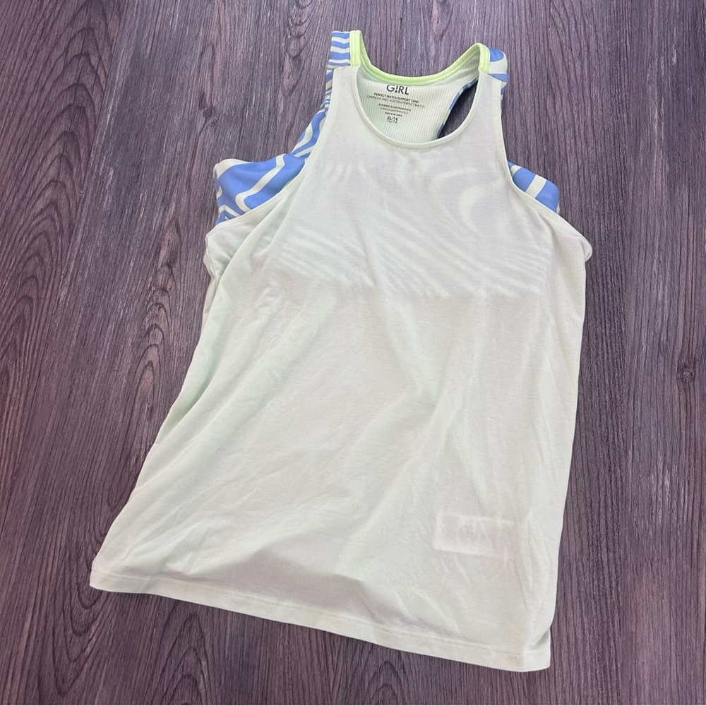 Athleta girls Tank Top w/ built in Bra
size 14